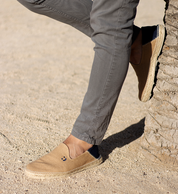 Alpargatas para hombre con lino natural y yute en color beige y navy de MYBARKS